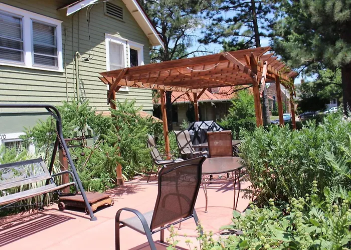 Top Accommodations in Colorado Springs, USA